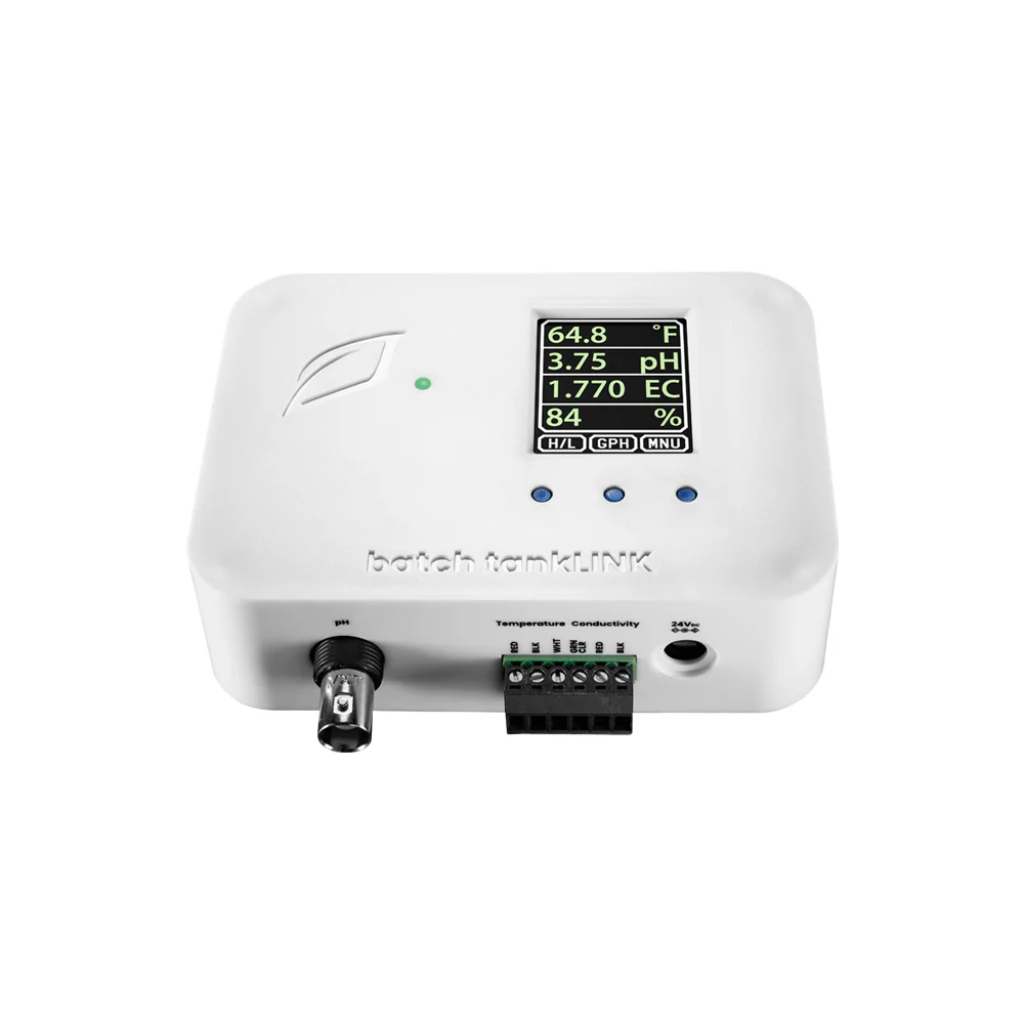 White Growlink batch tankLINK Controller left with digital display on a white background bottom