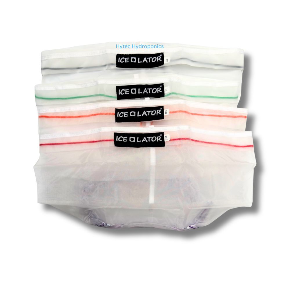 Packaged ice o lator bubblebags 4 pack with visible branding on a white background